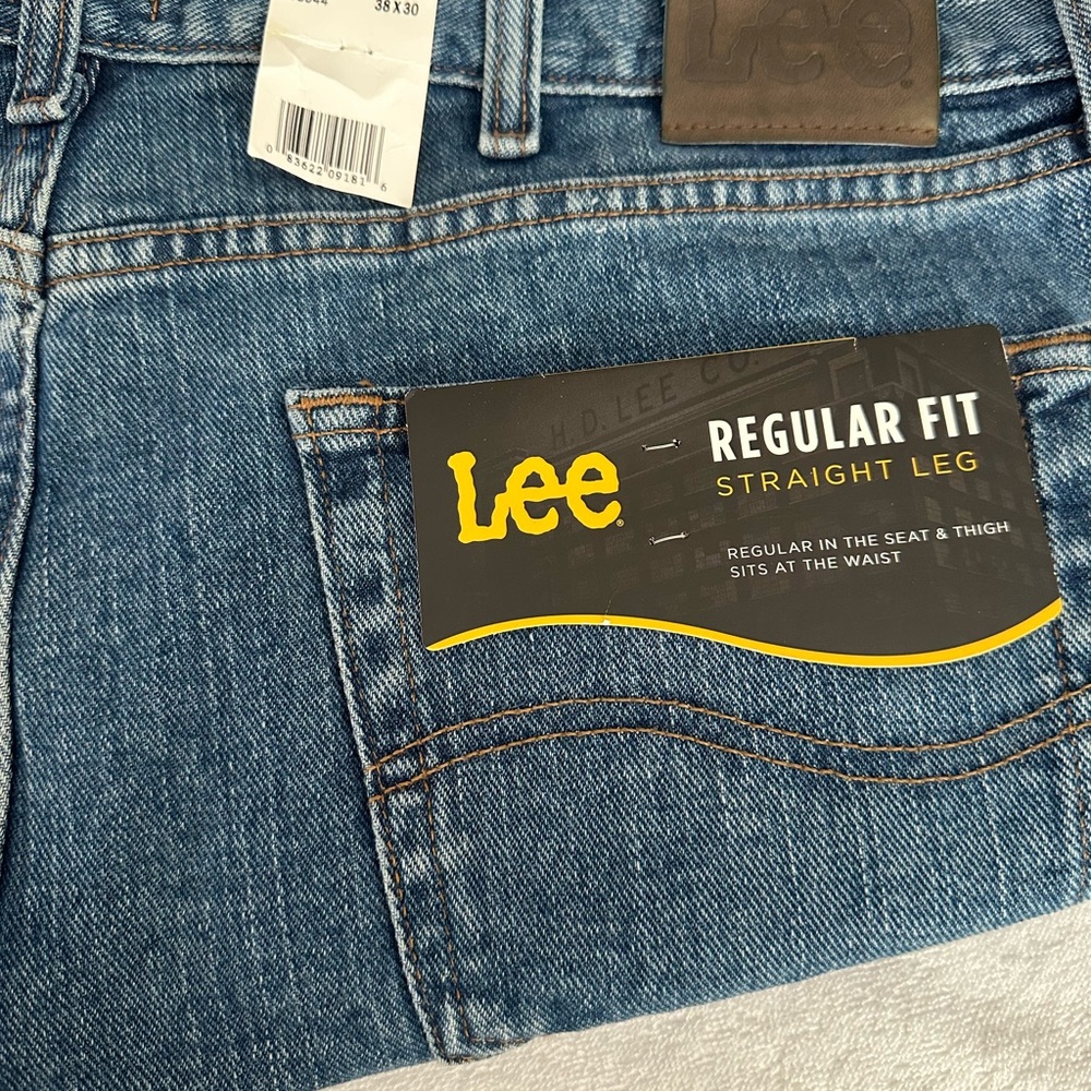 Lee Classic Blue Jeans NWT38x30